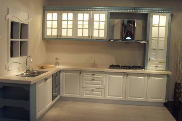 تضمین کیفیت و خدمات پس از فروش: اساس موفقیت در فروش عمده کابینت PVC